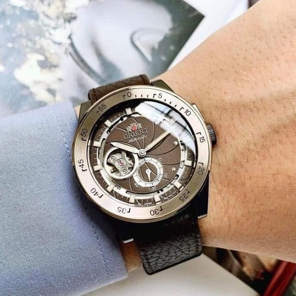 Orient RA-AR0203Y – Мъжки, Автомат, 41mm, Кафяв, Секундарник, 5 ATM - Sports